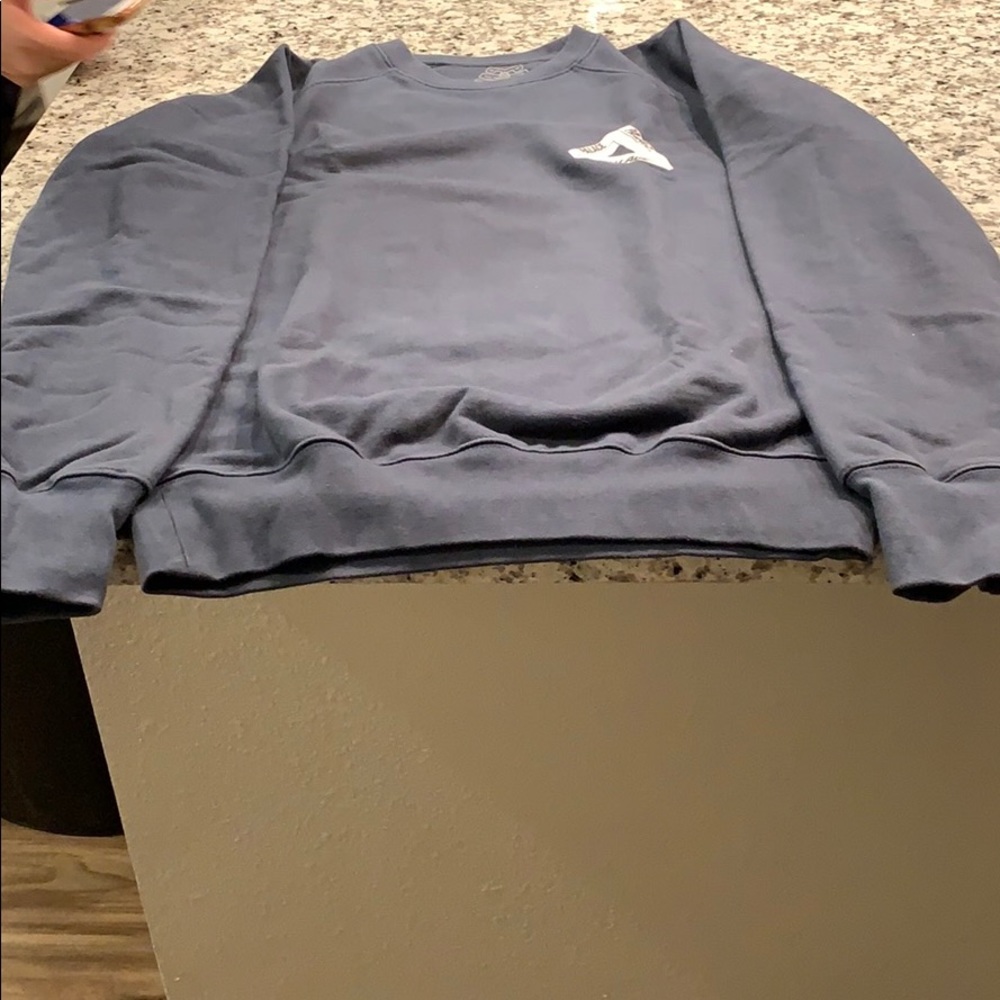 Palace men’s blue sweatshirt - size M